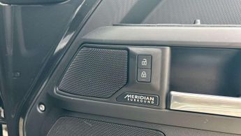 Land Rover Defender X-Dynamic HSE