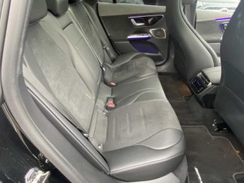 Mercedes-Benz EQE AMG Line