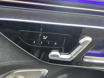 Mercedes-Benz EQE AMG Line