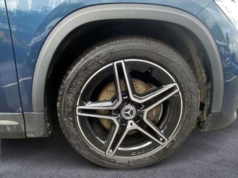 Mercedes-Benz GLA AMG Line