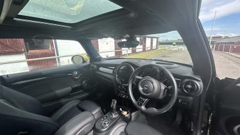 MINI Hatchback Cooper S Level 3