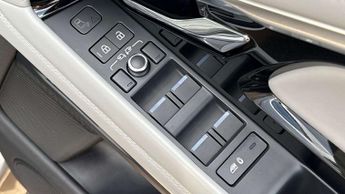 Land Rover Range Rover Evoque R-Dynamic HSE