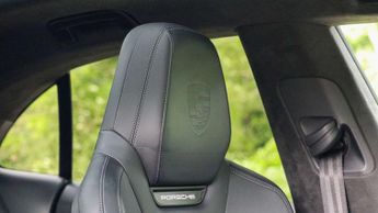 Porsche Macan Electric 