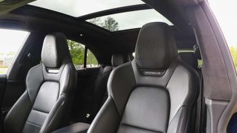 Porsche Macan Electric 