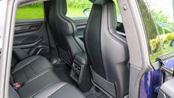 Porsche Macan Electric 