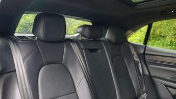 Porsche Macan Electric 
