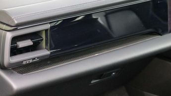 Porsche Macan Electric 