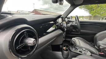 MINI Hatchback Cooper S Level 2