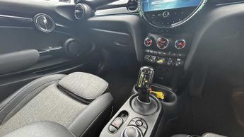 MINI Hatchback Cooper S Level 2