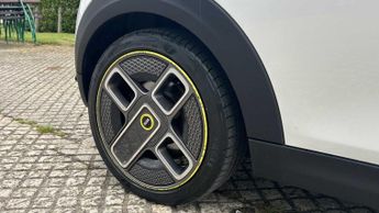 MINI Hatchback Cooper S Level 2