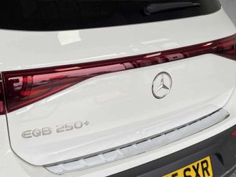 Mercedes-Benz EQB Sport Executive