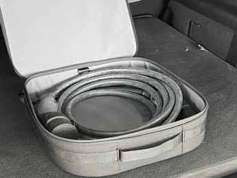 Mercedes-Benz EQB Sport Executive