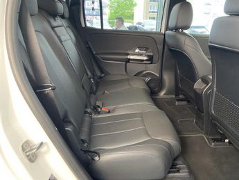 Mercedes-Benz EQB Sport Executive