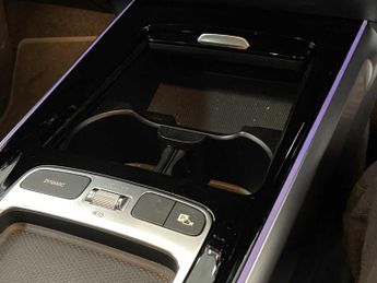 Mercedes-Benz EQB Sport Executive