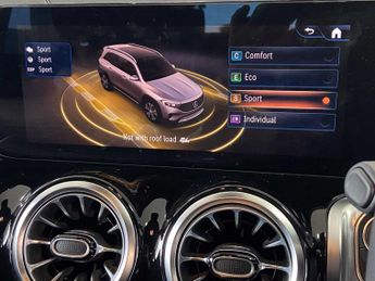 Mercedes-Benz EQB Sport Executive