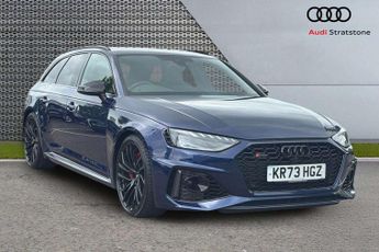 Audi RS4 Carbon Black
