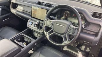 Land Rover Defender X-Dynamic HSE