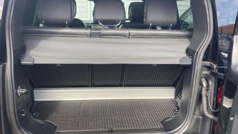 Land Rover Defender X-Dynamic HSE
