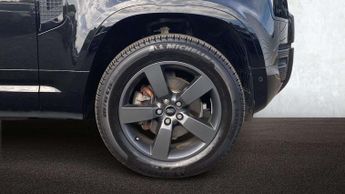 Land Rover Defender X-Dynamic HSE