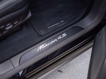 Porsche Macan Electric Estate 