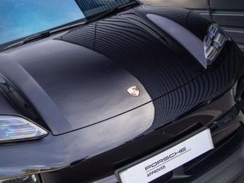 Porsche Macan Electric Estate 