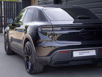 Porsche Macan Electric Estate 