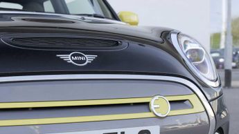 MINI Hatchback Cooper S Level 2