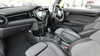 MINI Hatchback Cooper S Level 2