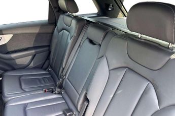 Audi Q7 S Line