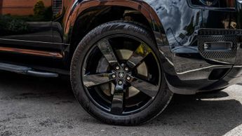Land Rover Defender X-Dynamic HSE