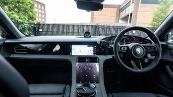Porsche Taycan 
