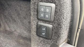 Land Rover Range Rover Westminster Black