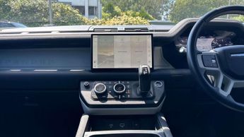 Land Rover Defender S