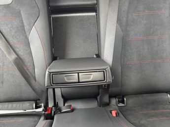 Mercedes-Benz EQB AMG Line Premium