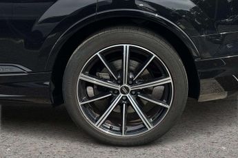 Audi Q7 Black Edition