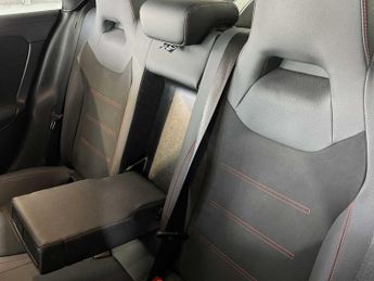 Mercedes-Benz Cla AMG Line