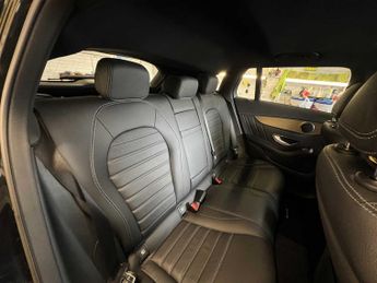 Mercedes-Benz EQC AMG Line