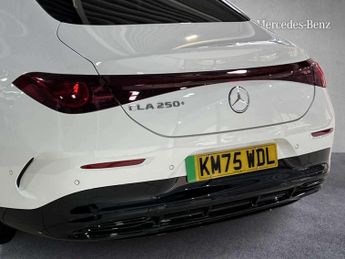 Mercedes-Benz Cla AMG Line Premium Edition