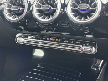 Mercedes-Benz Cla AMG Line