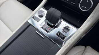 Jaguar F-PACE R-Dynamic HSE Black