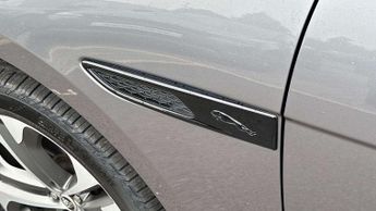 Jaguar F-PACE R-Dynamic HSE Black