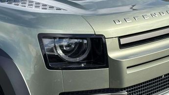Land Rover Defender X-Dynamic SE
