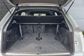 Audi Q7 Black Edition