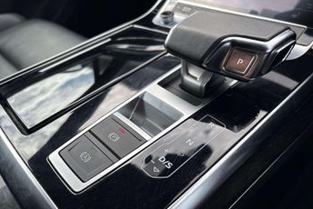 Audi Q7 Black Edition