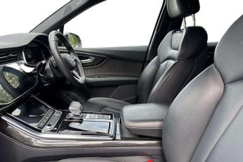 Audi Q7 Black Edition