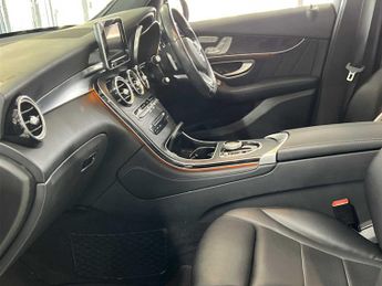Mercedes-Benz GLC AMG Line