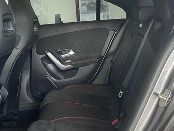 Mercedes-Benz Cla AMG Line