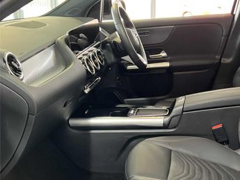 Mercedes-Benz GLA Sport