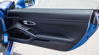 Porsche Cayman 