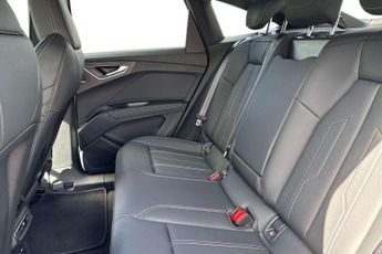 Audi Q4 S Line